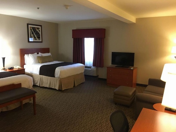 Best Western Plus Arrowhead Hotel image 13