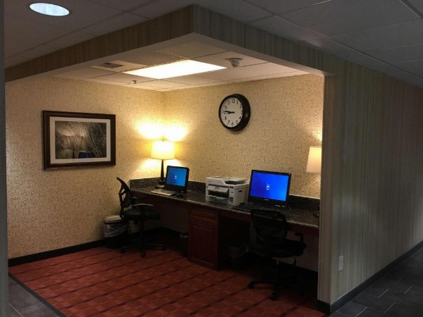 Best Western Plus Arrowhead Hotel image 24