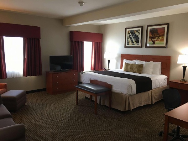 Best Western Plus Arrowhead Hotel image 3